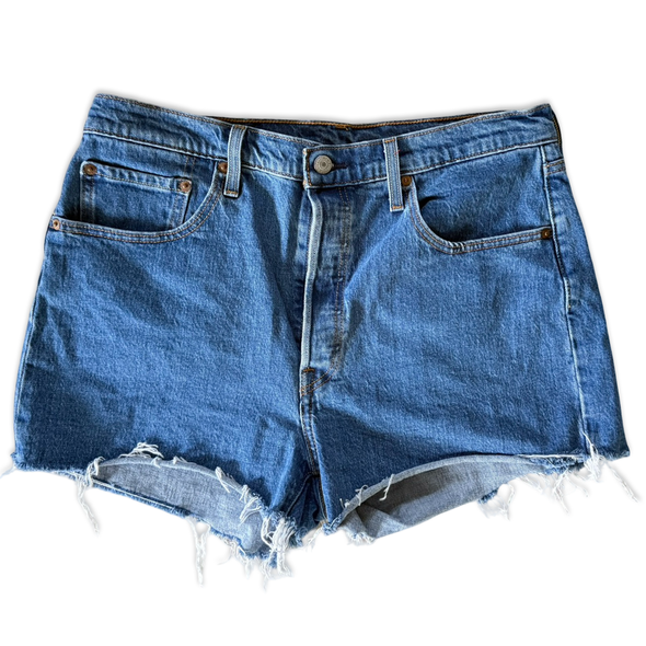 Vintage 501 Levis Denim Shorts (28)