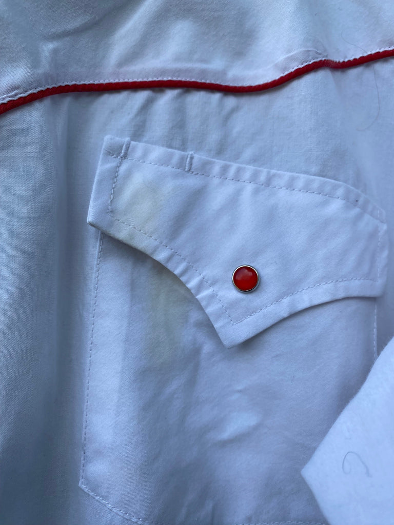 Vintage 90s Distressed Rose Embroidered Pearl Snap Button-Up (XL)
