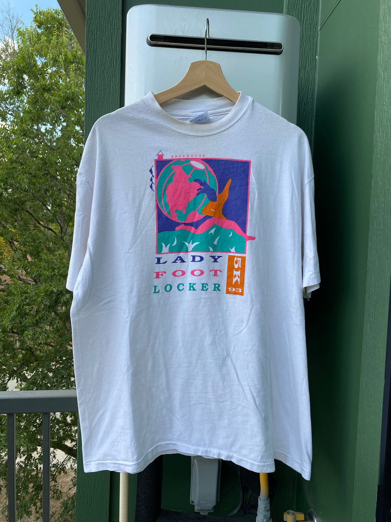 Vintage 90s Lady Footlocker Marathon Tee (XL)