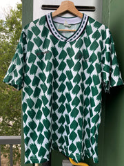 Vintage 90s Soccer Jersey Shirt (M/L)