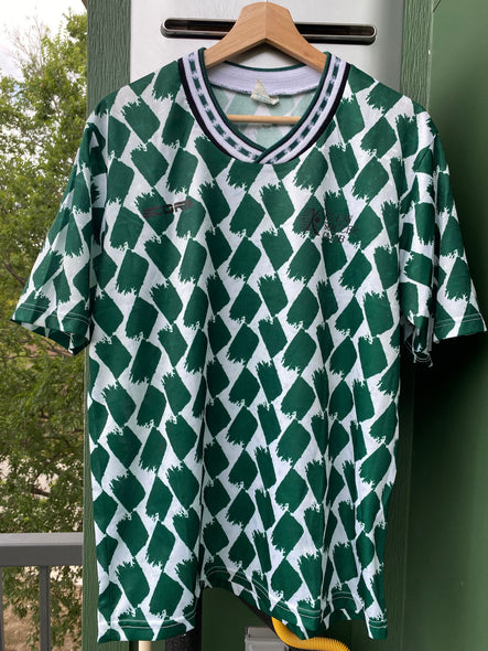 Vintage 90s Soccer Jersey Shirt (M/L)