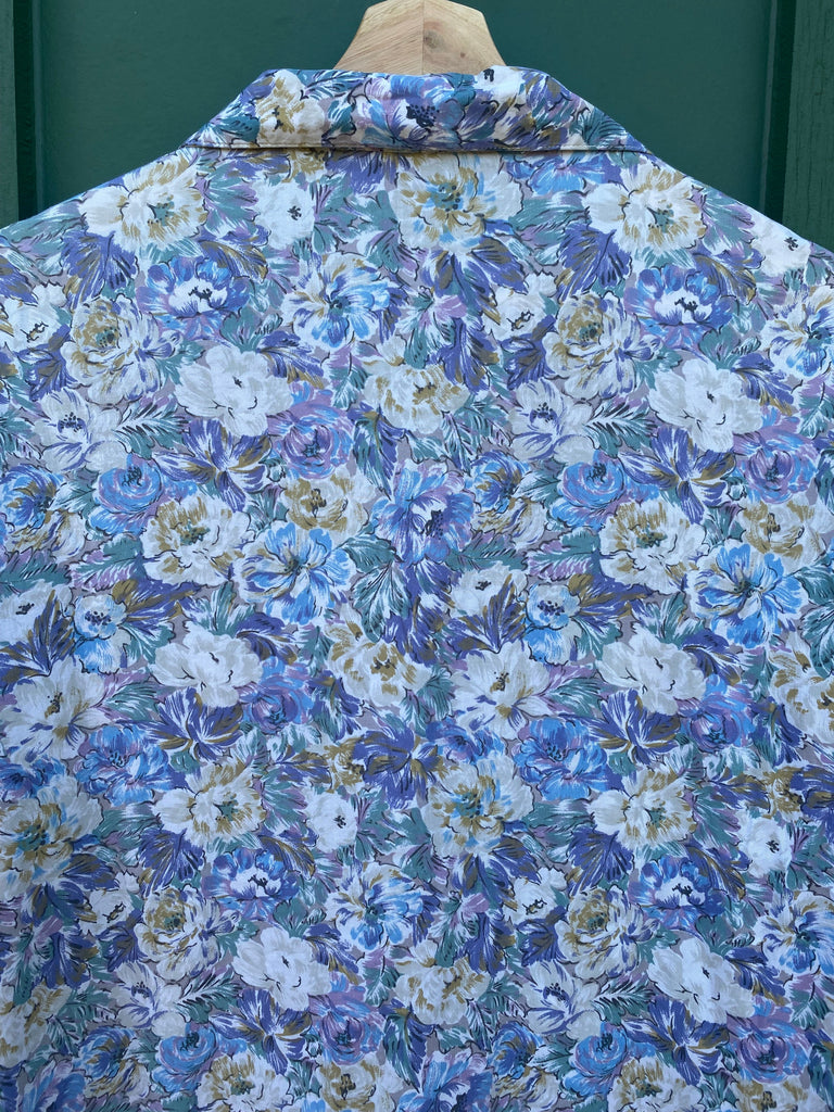 Vintage Eddie Bauer Floral Button Down (L)