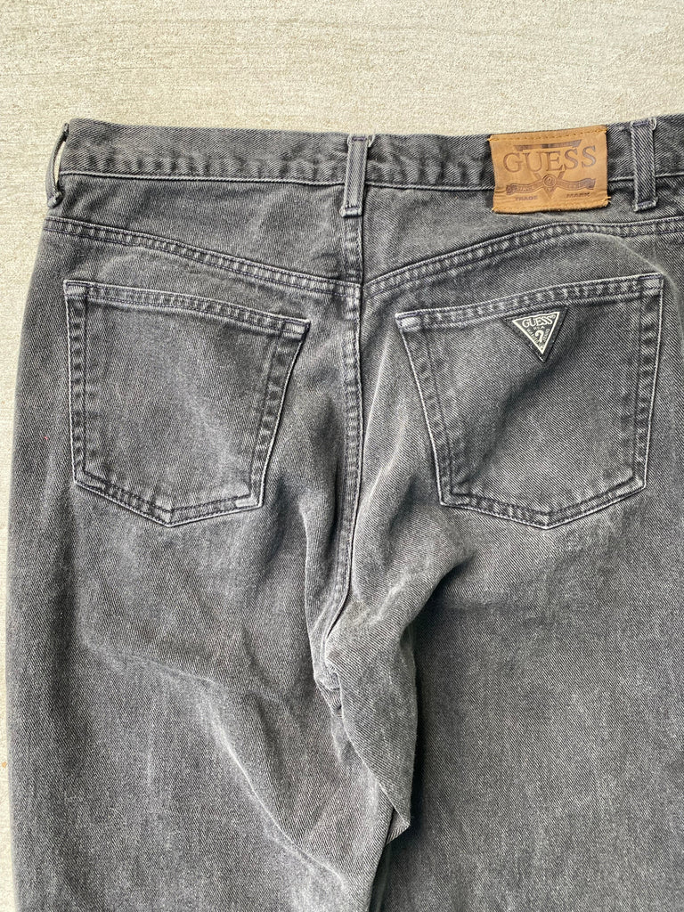 Vintage 90s Black Guess Jeans (32)