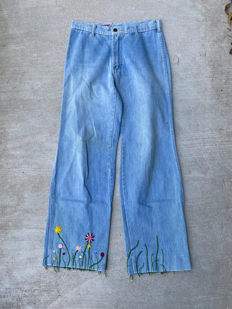 Vintage 70s Brittania  Hand Stitched Flower Jeans (29)