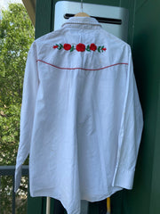 Vintage 90s Distressed Rose Embroidered Pearl Snap Button-Up (XL)