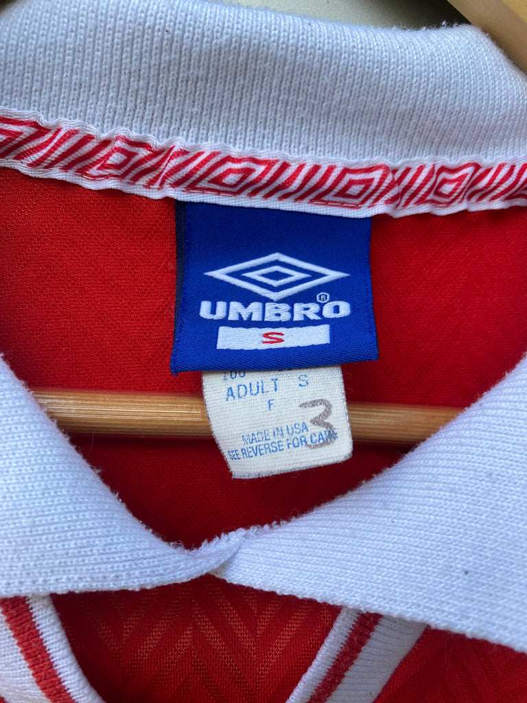 Vintage 90s Umbro Soccer Jersey (S/M)