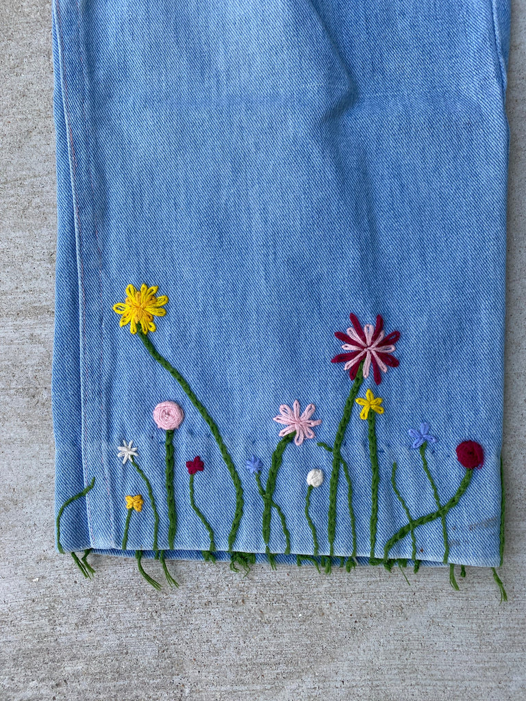 Vintage 70s Brittania  Hand Stitched Flower Jeans (29)