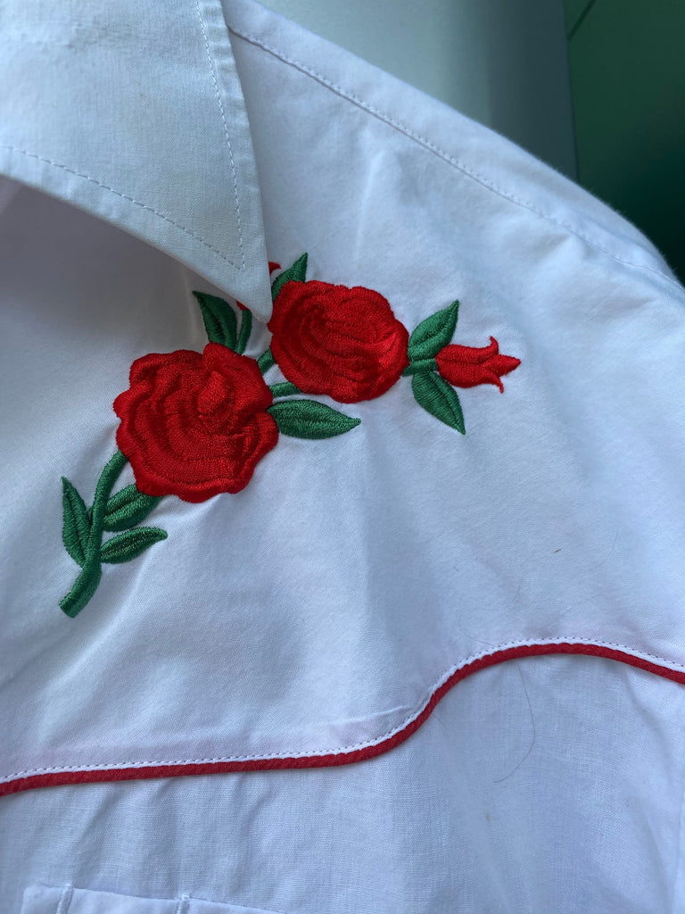 Vintage 90s Distressed Rose Embroidered Pearl Snap Button-Up (XL)