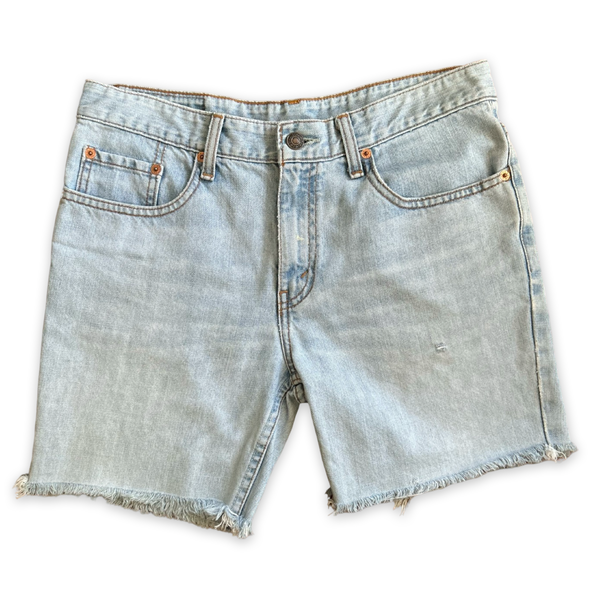 Vintage Levi’s Light Wash Denim Shorts