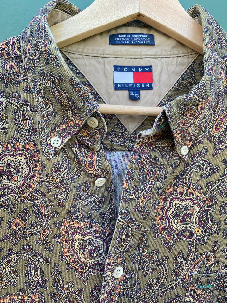 Vintage 90s Tommy Hilfiger Paisley Button Up (XL)