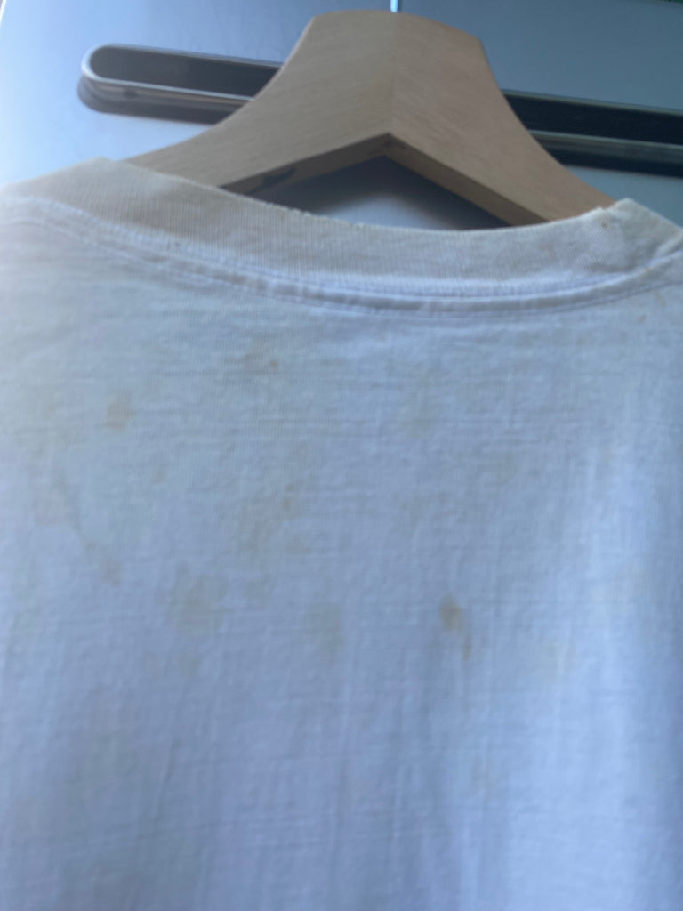 Vintage 90s Hard Man is Good To Find Art Tee (L/XL)