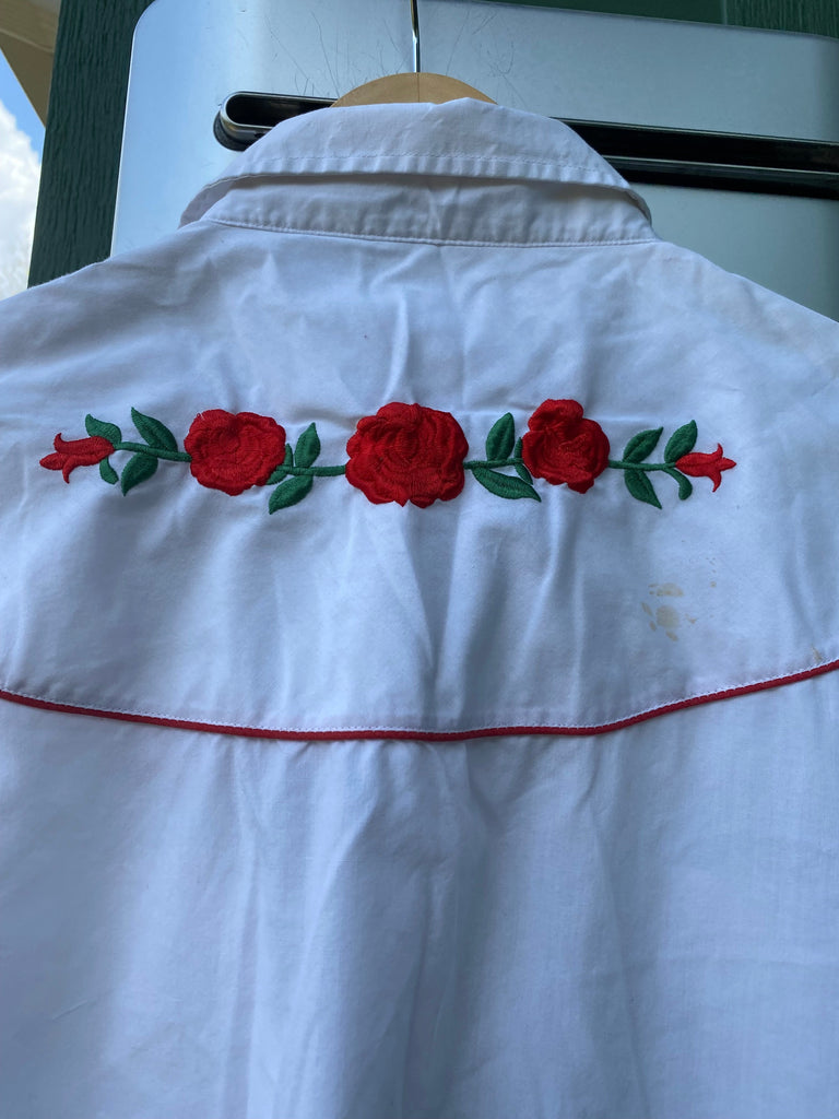 Vintage 90s Distressed Rose Embroidered Pearl Snap Button-Up (XL)