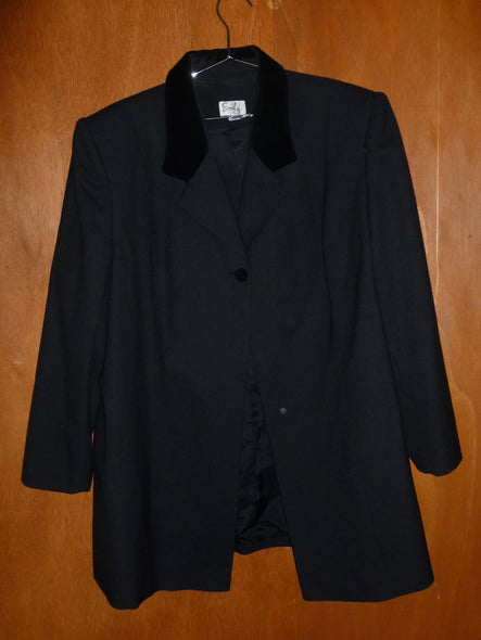 Wool-Blend Velvet Collar Jacket (22W)