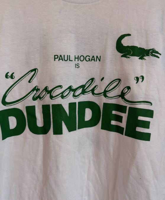 VTG 80s Crocodile Dundee Movie Promo T-Shirt Adult Medium Paramount 75’th Movie