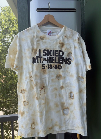 Vintage I Skied Mt. St. Helens 5-18-80 Joke T-Shirt Made with Distressing SZ XL