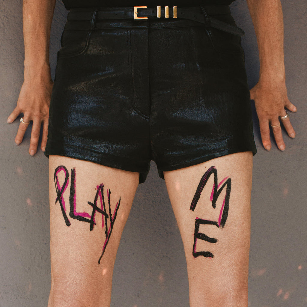 Kim Gordon Play Me