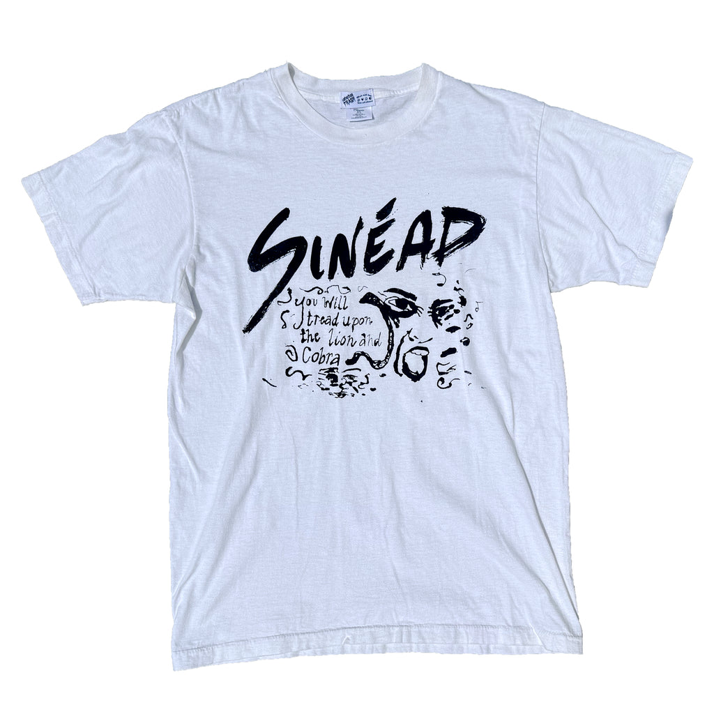 Sin√©ad - White Tee