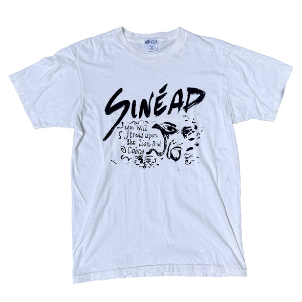 Sin√©ad - White Tee
