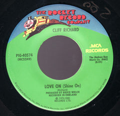 Cliff Richard : Devil Woman / Love On (Shine On) (7", Single, Pin)
