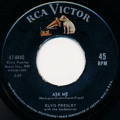 Elvis* : Ain't That Loving You Baby / Ask Me (7", Single, Roc)