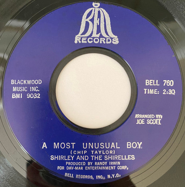 Shirley* And The Shirelles : Look What You've Done To My Heart / A Most Unusual Boy (7", Single, Styrene)