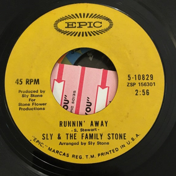Sly & The Family Stone : Runnin' Away / Brave & Strong (7", Single, Styrene, Ter)