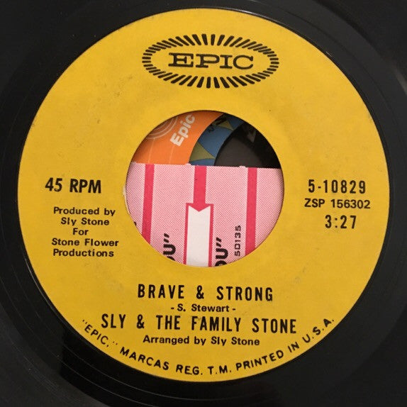 Sly & The Family Stone : Runnin' Away / Brave & Strong (7", Single, Styrene, Ter)